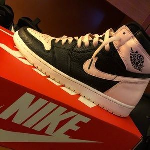 ❌SOLD❌Jordan 1 Retro High “Crimson Pink” (used)